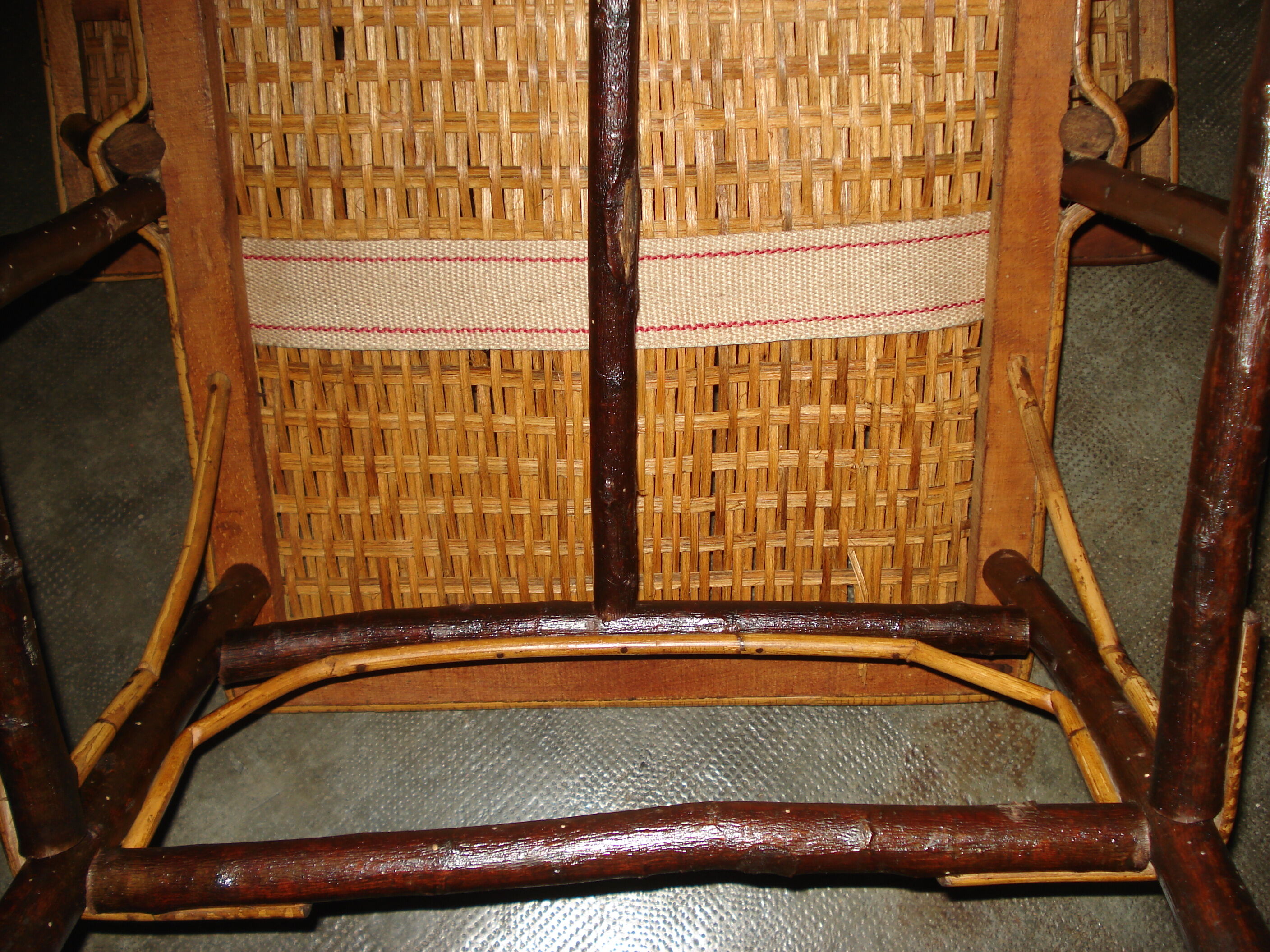 Rattan  and wicker lounge chair vintage 1920
