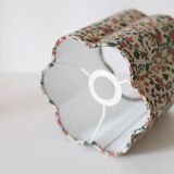 Flower-shaped lampshade printed with "English Garden" Flora.