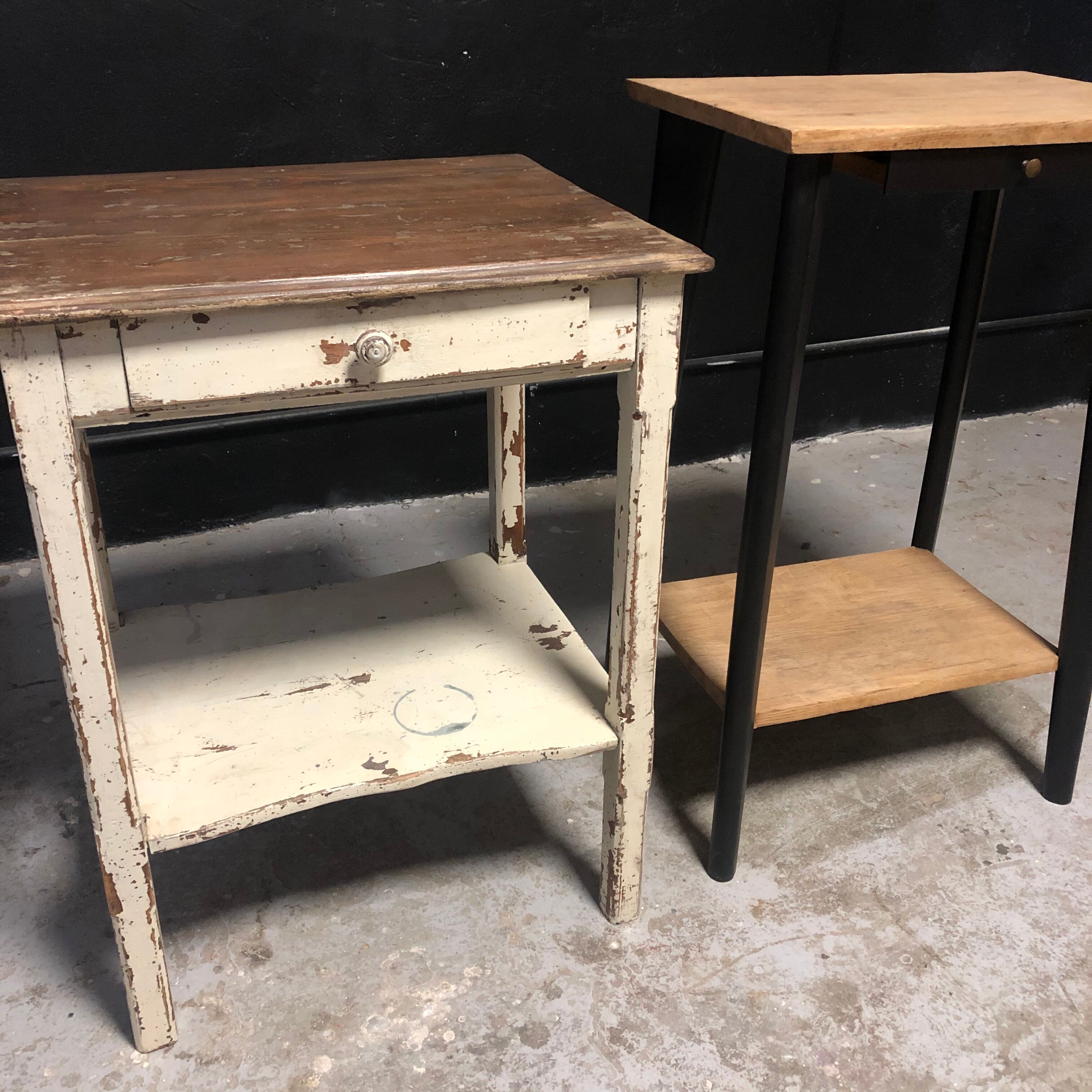 Lot de 2 consoles en bois