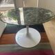 Pseudo Knoll gueridon green marble