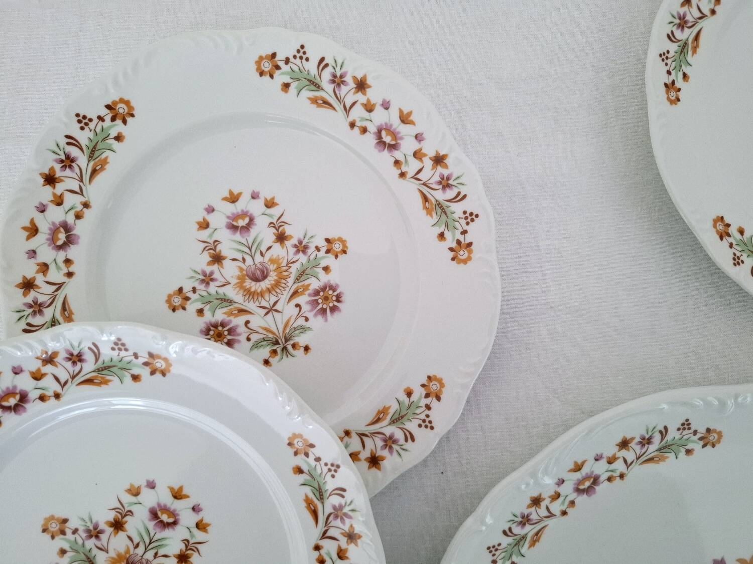 Un Service à Gâteau en Porcelaine du Berry P.L. France