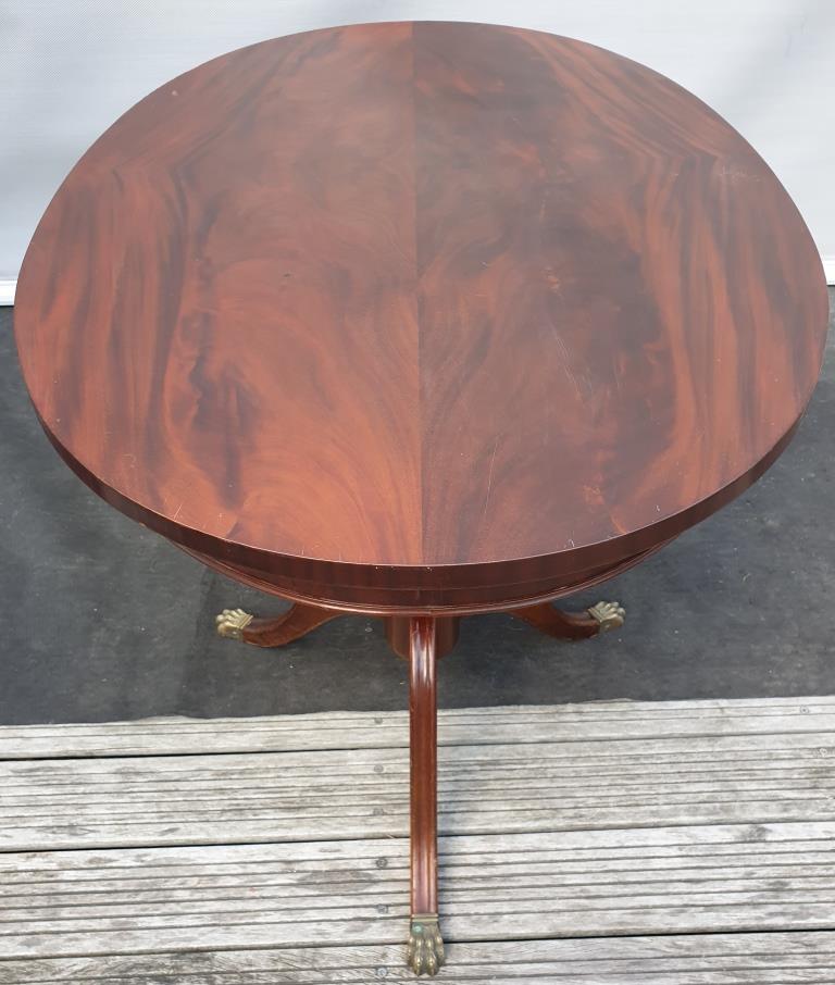 English regency oval table from 6 to 12 guests