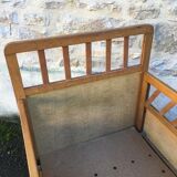 Lit enfant en bois pied compas