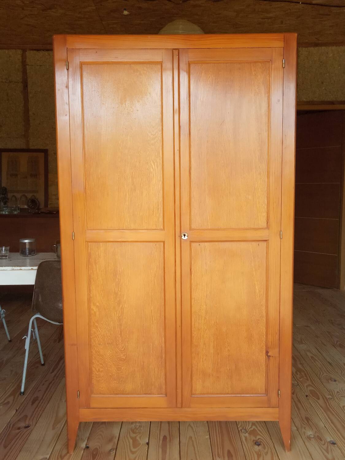 1950s Parisian wardrobe