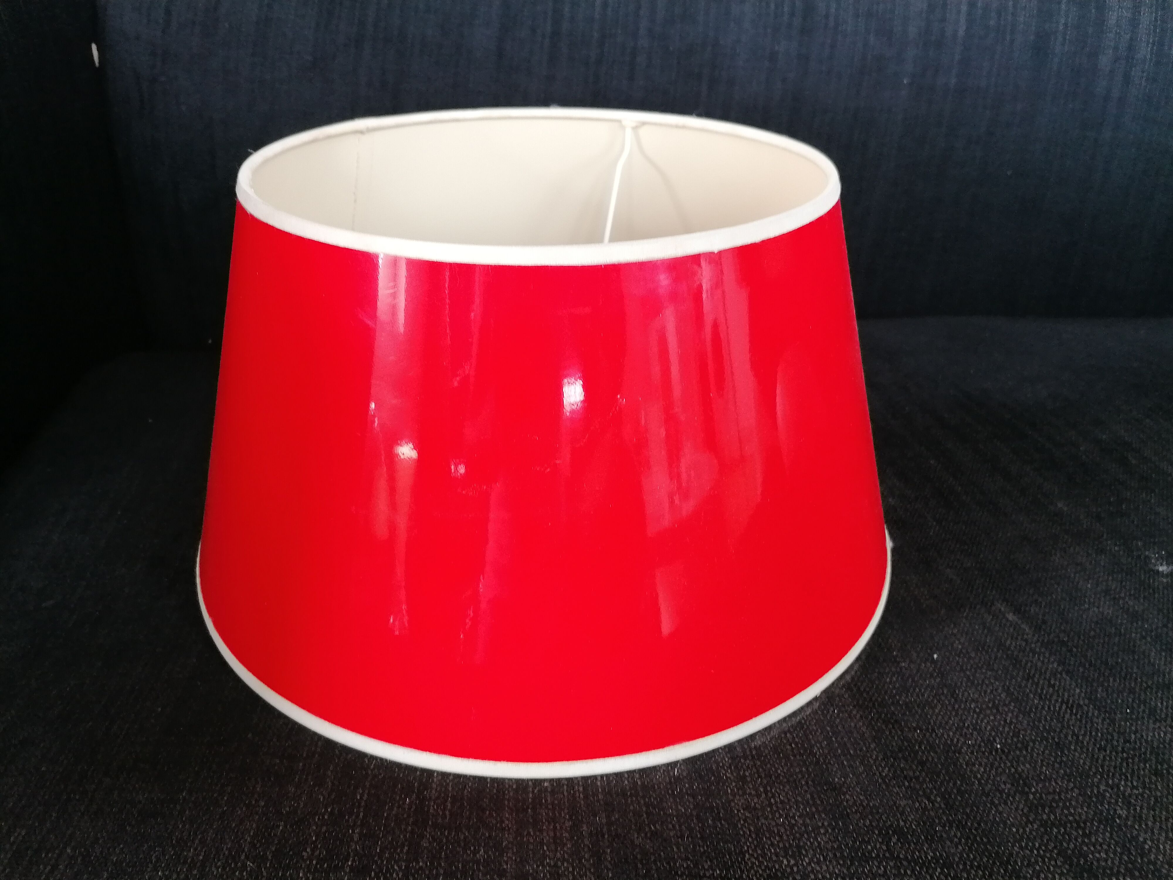 Red laqué vinyl day offbat
