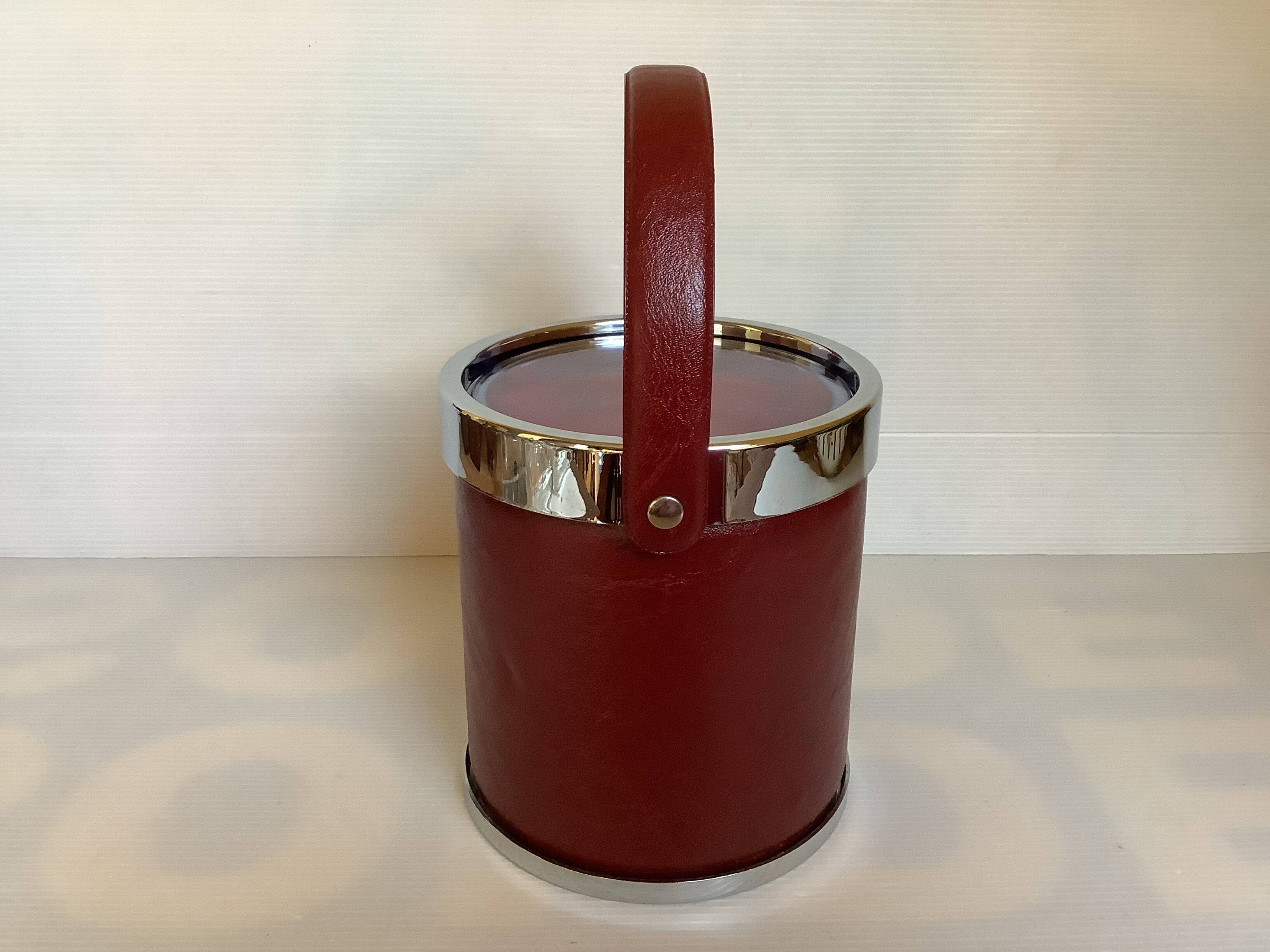 Burgundy leatherette ice bucket