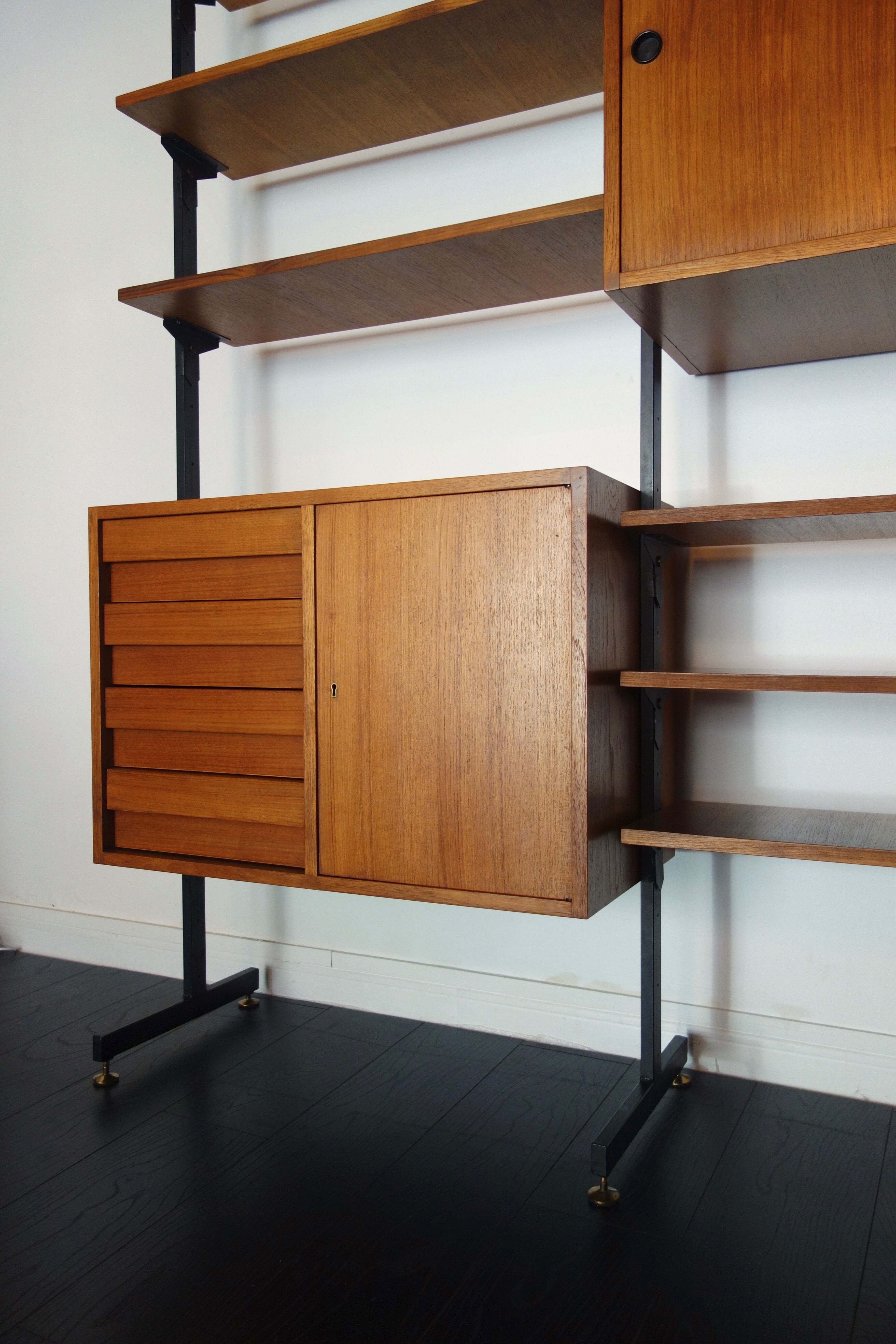 Bookcase italian teak of the 1950s