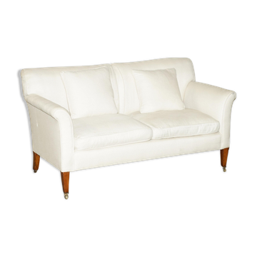 Victorian Howard & Son two-seater canapé fully stamped.