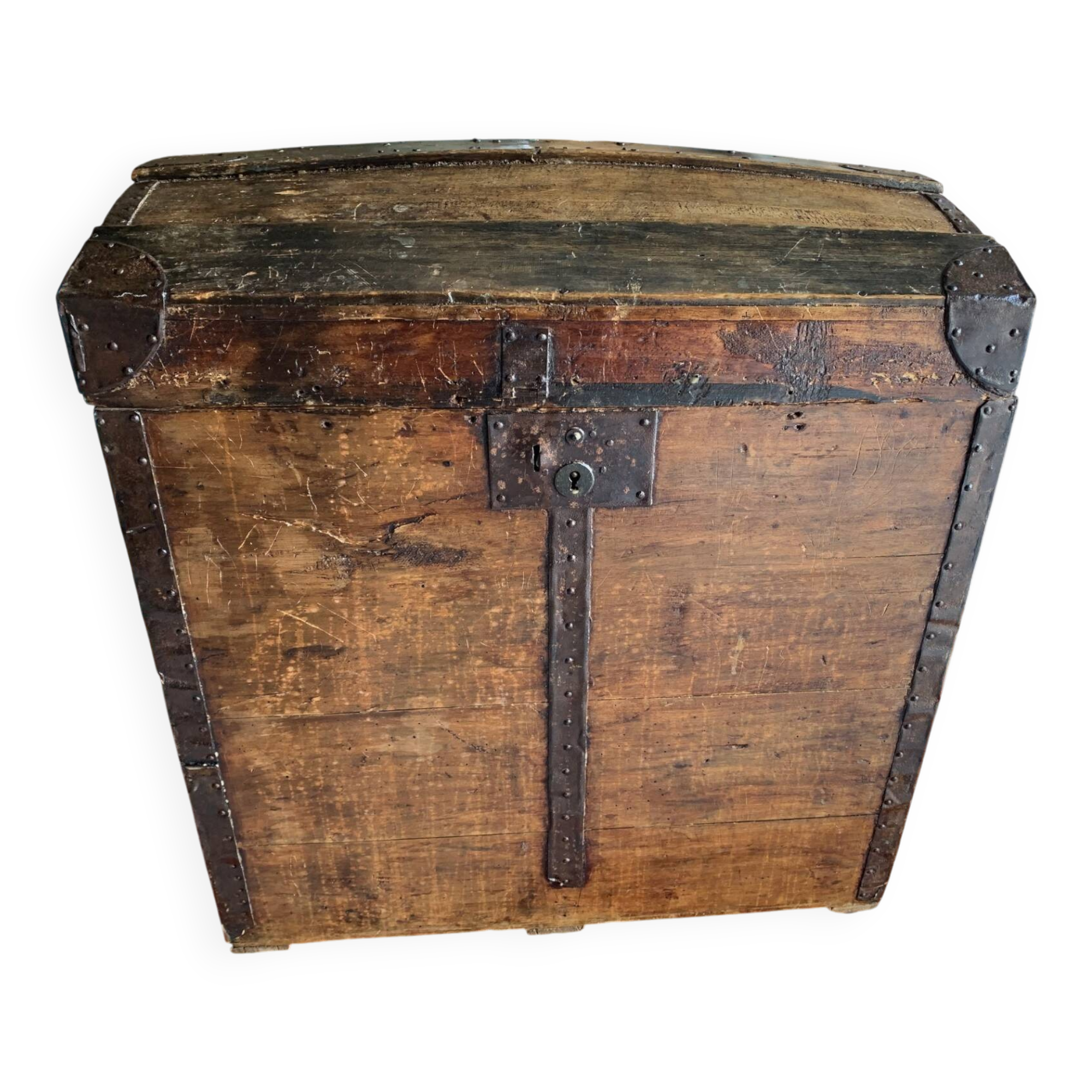 Antique wooden travel trunk, 20th century