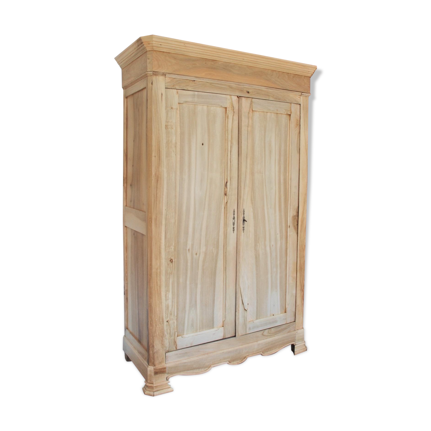 Walnut cabinet early XXth