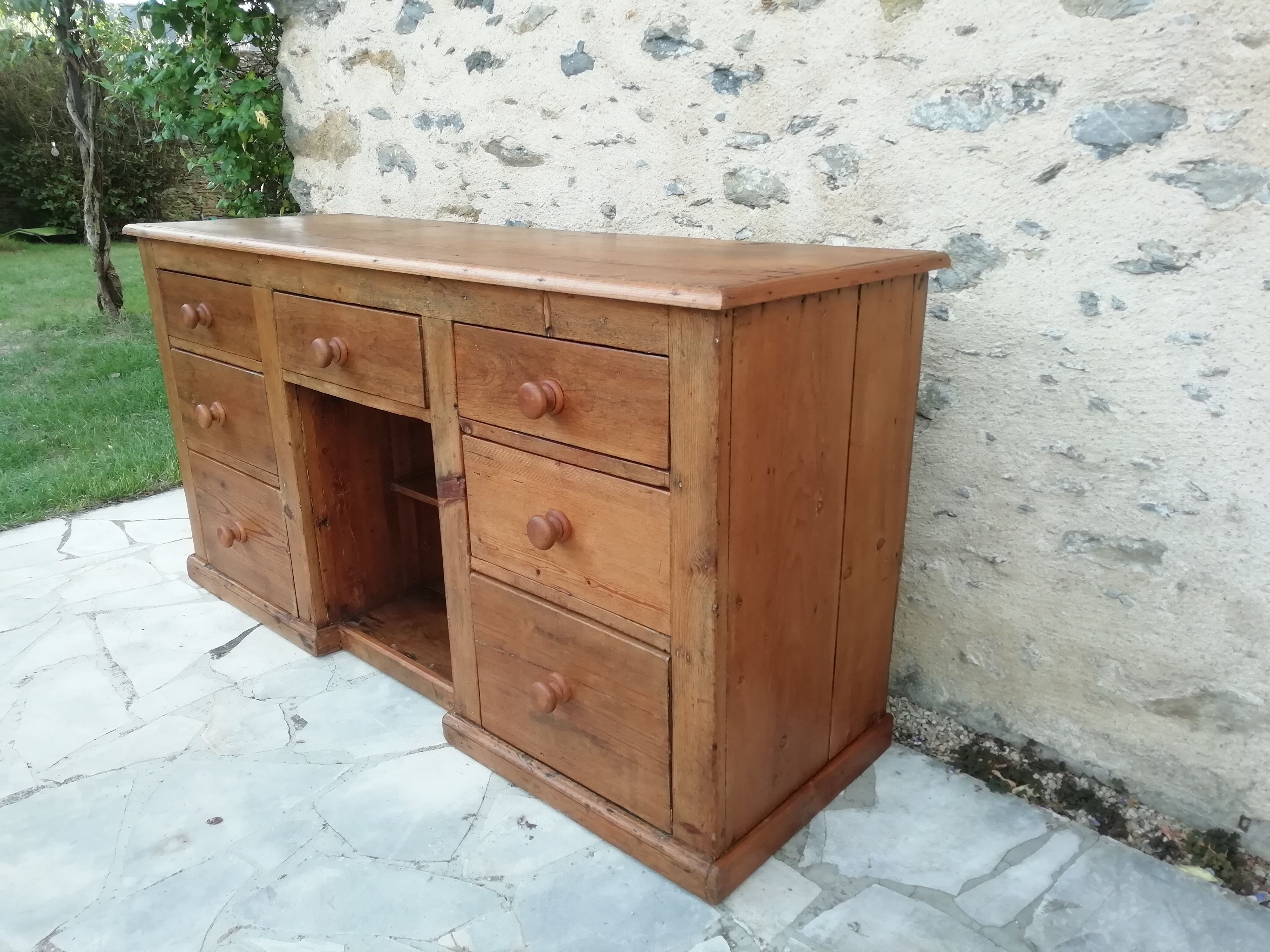 Furniture with solid pine drawers