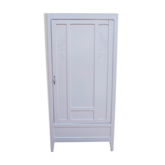 Armoire parisienne