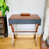 Desk, writing desk in solid rosewood and studded leather, 20th century.
