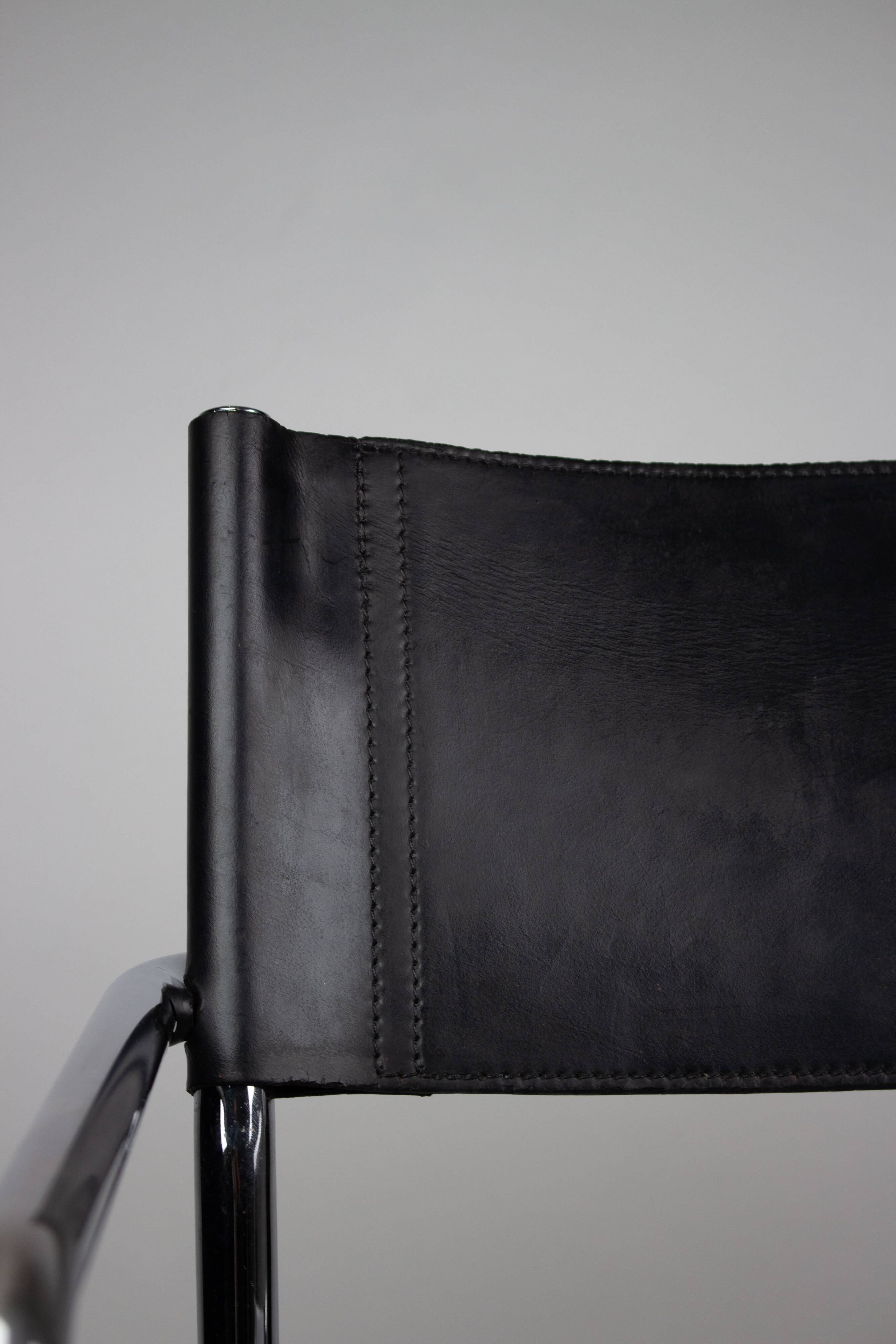 Pair of Matteo Grassi MG5 chairs in black leather and chrome