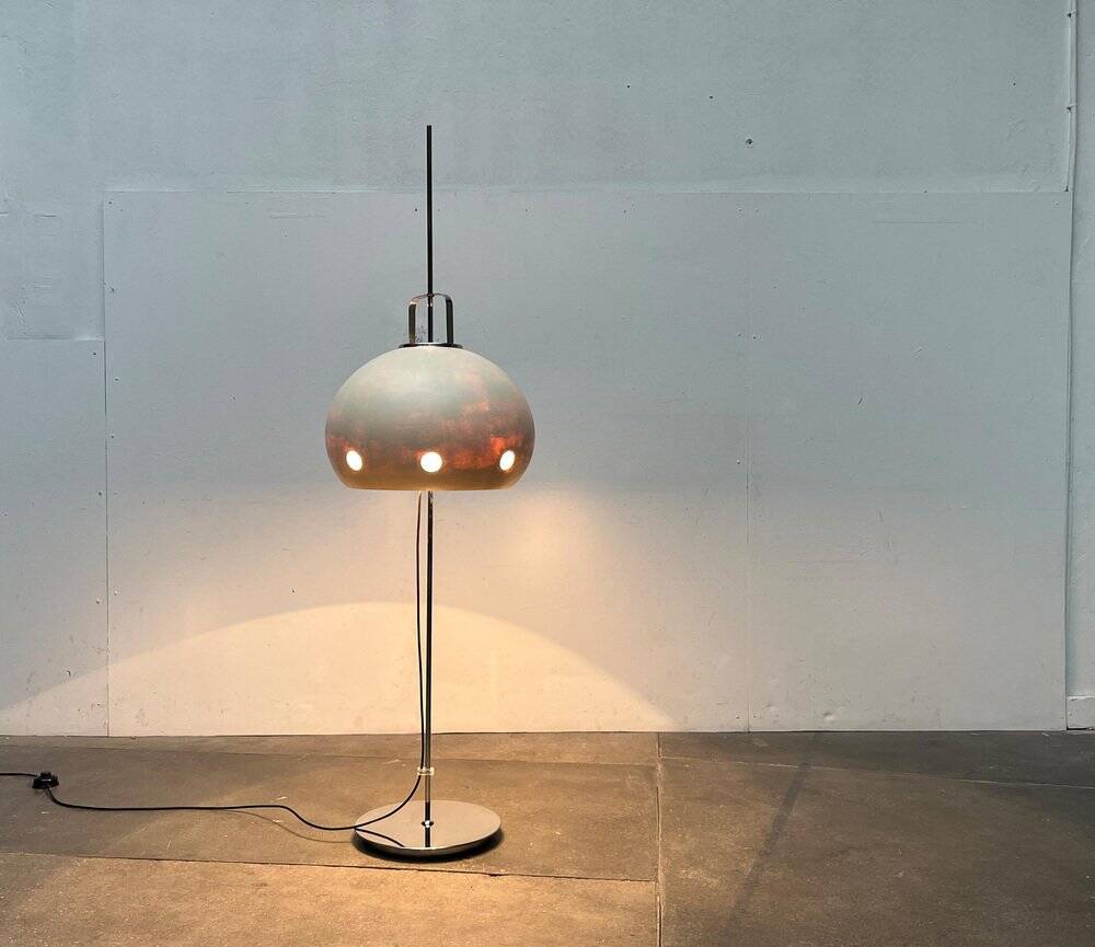 Modified Italian space age Lucerna floor lamp by Guzzini, 1960s.