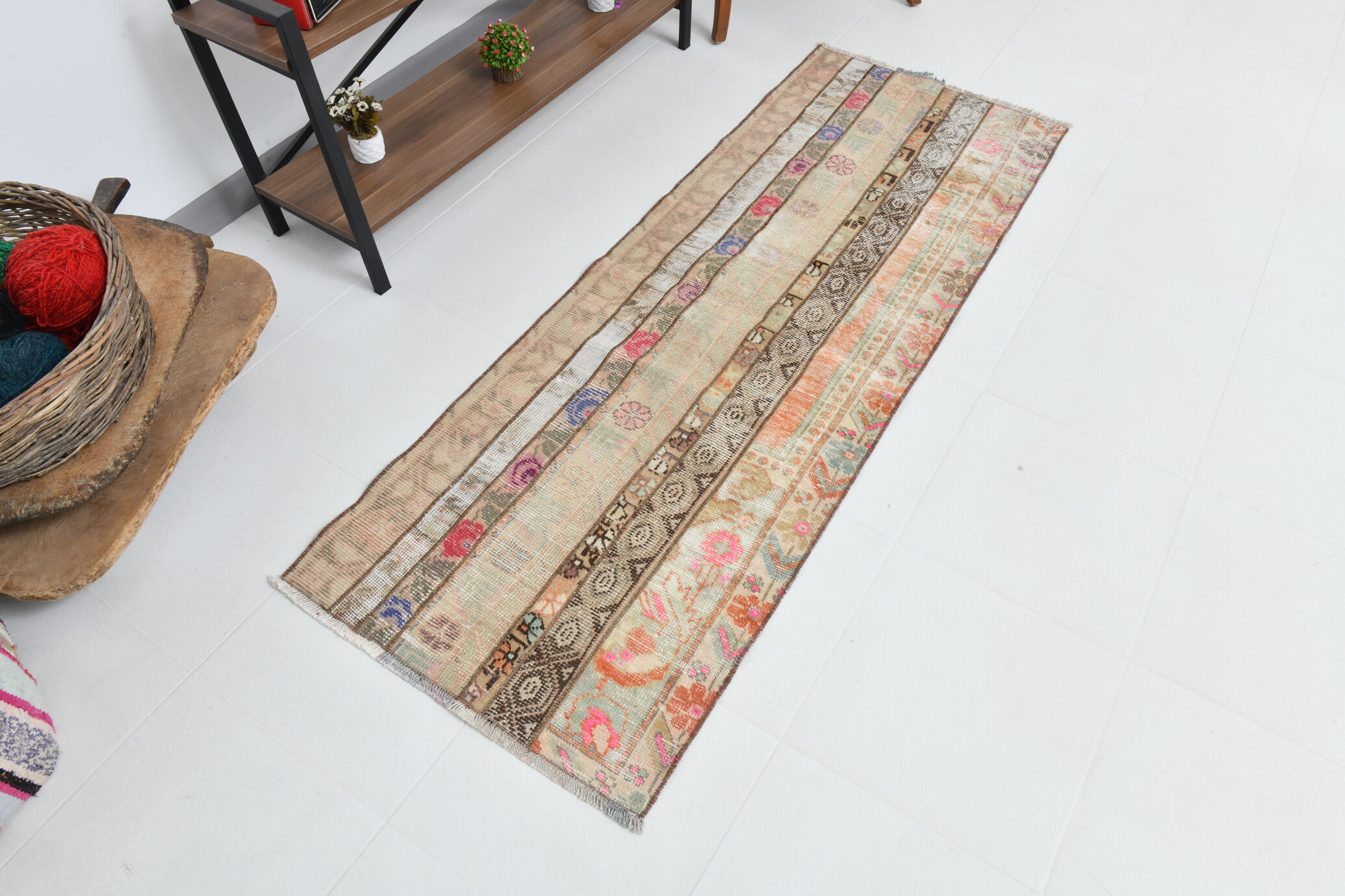 2x6 short vintage runner rug, 71x195cm