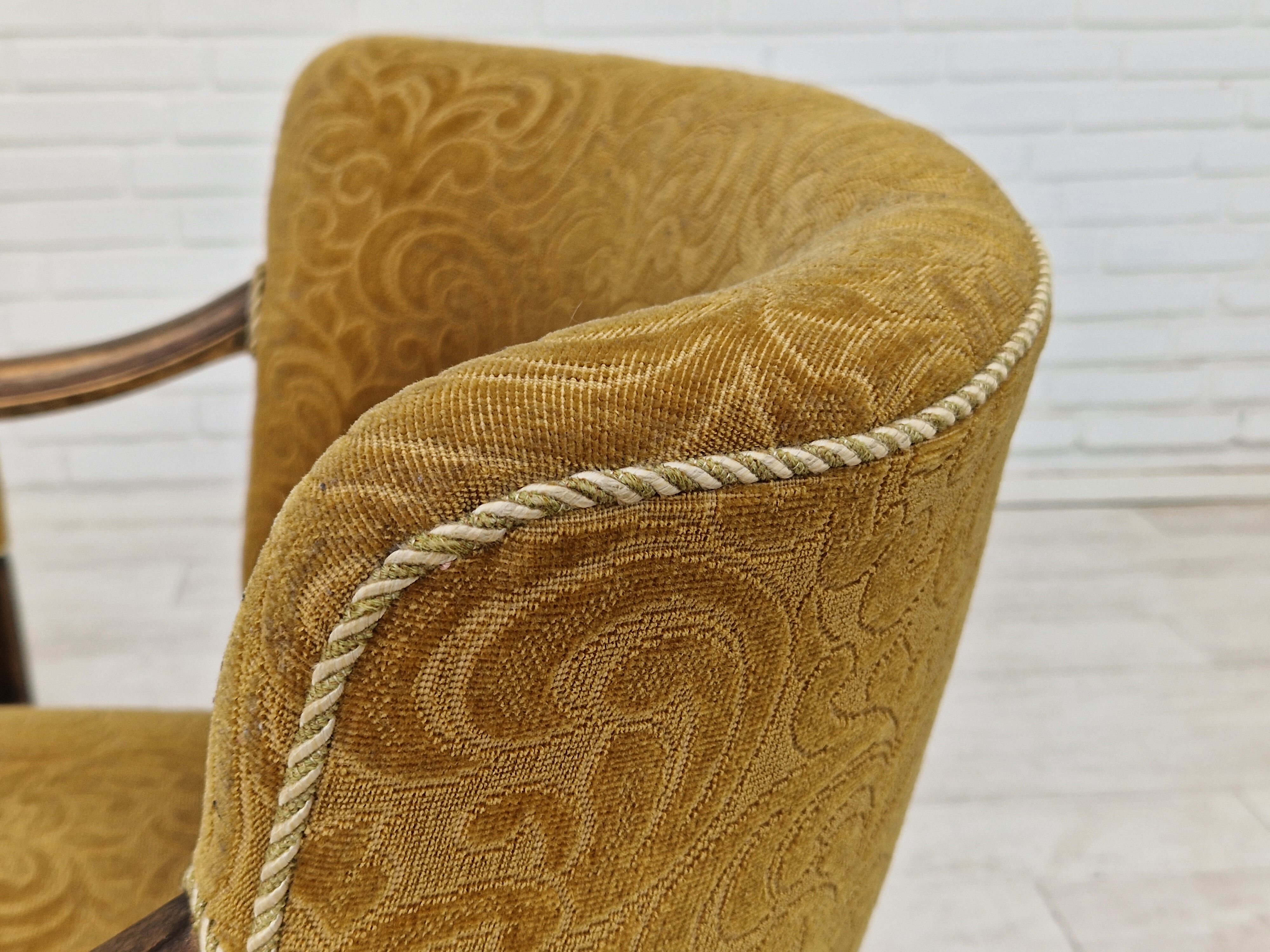 Fauteuil, tissu, bois de frêne, 1930