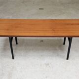 Table basse en métal et bois, ex Tchécoslovaquie 1970