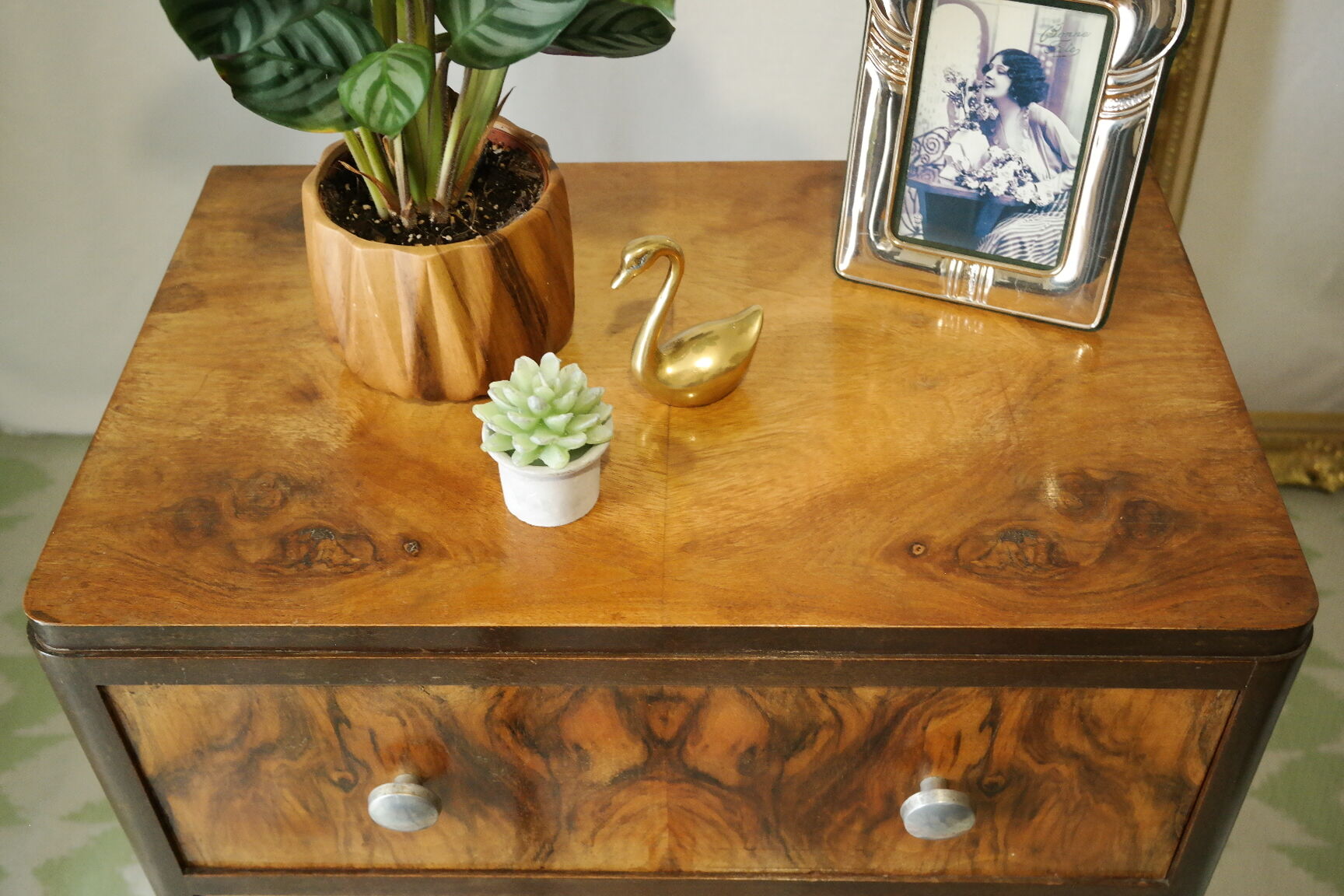 Commode art déco en noyer