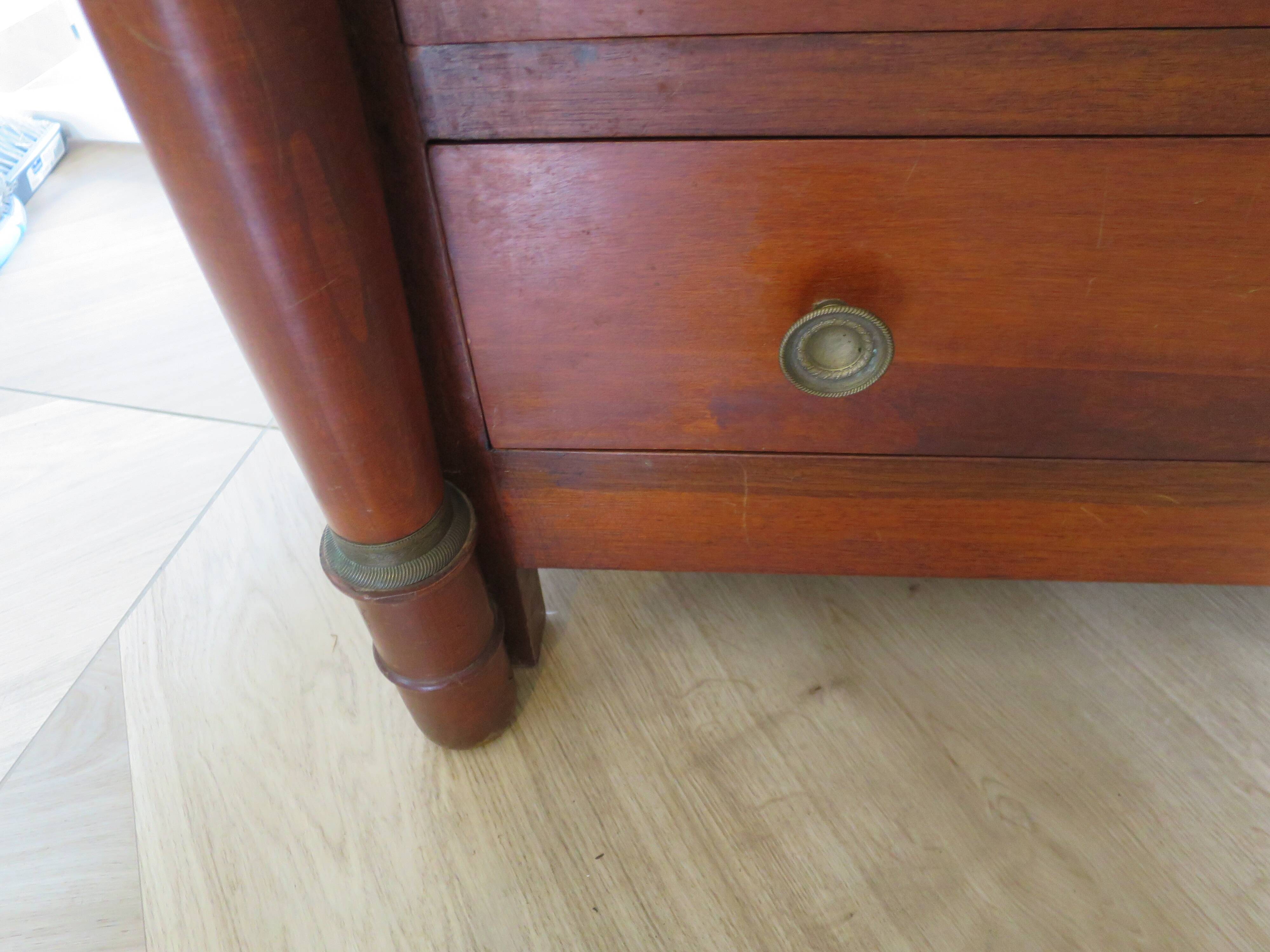 4-drawer chest of drawers - empire style - with detached columns - mahogany-bronze stain