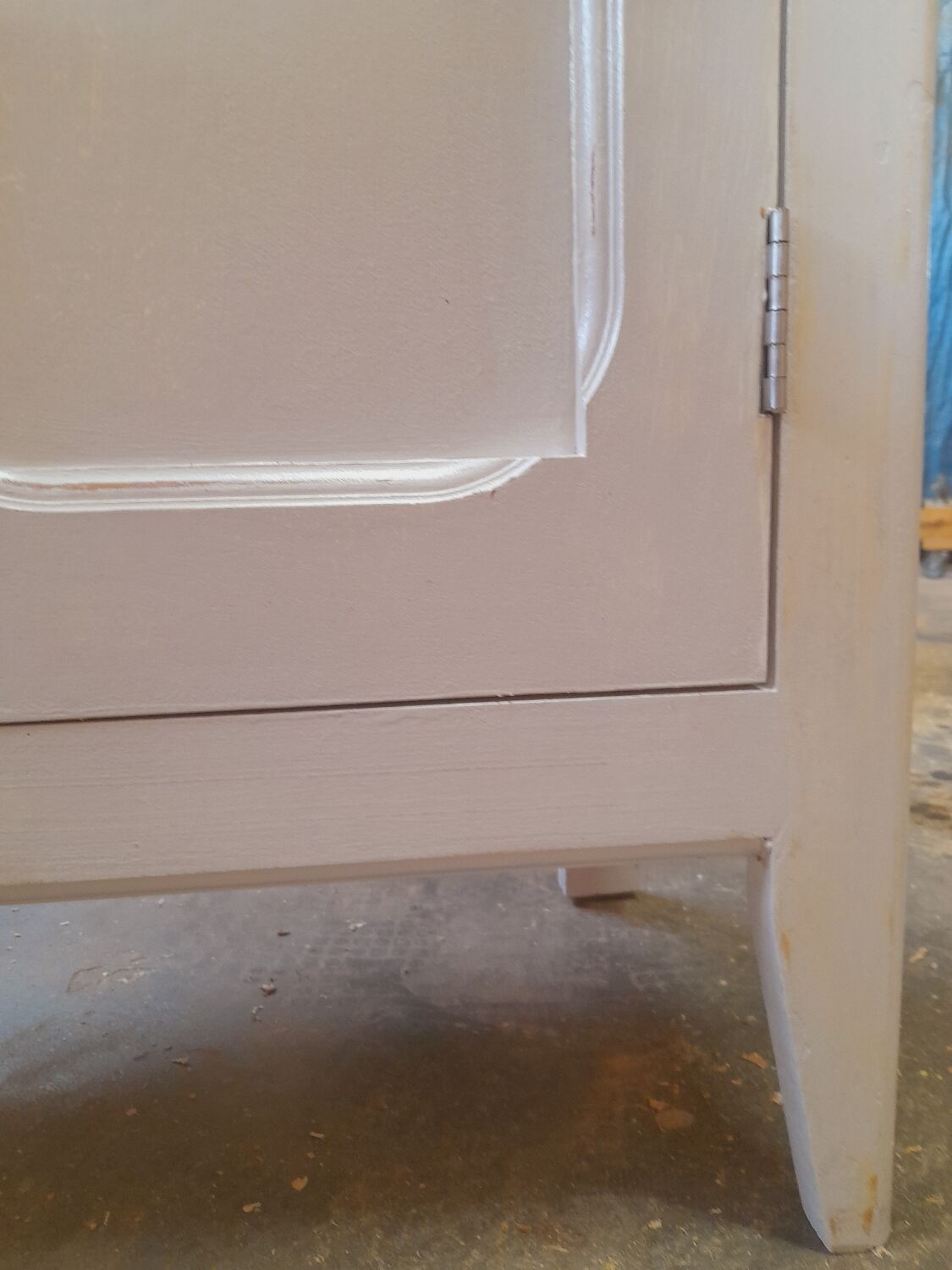 Hosiy cabinet "Parisienne"