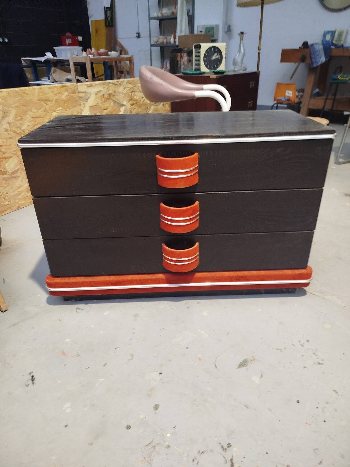 Vintage chest of drawers