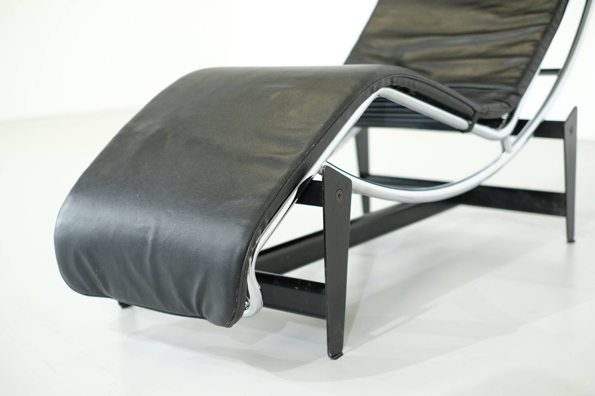 LC4 by Charlotte Perriand, Lecorbusier and Pierre Jaenneret for Cassina - 1970s
