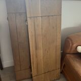 Round solid wood table