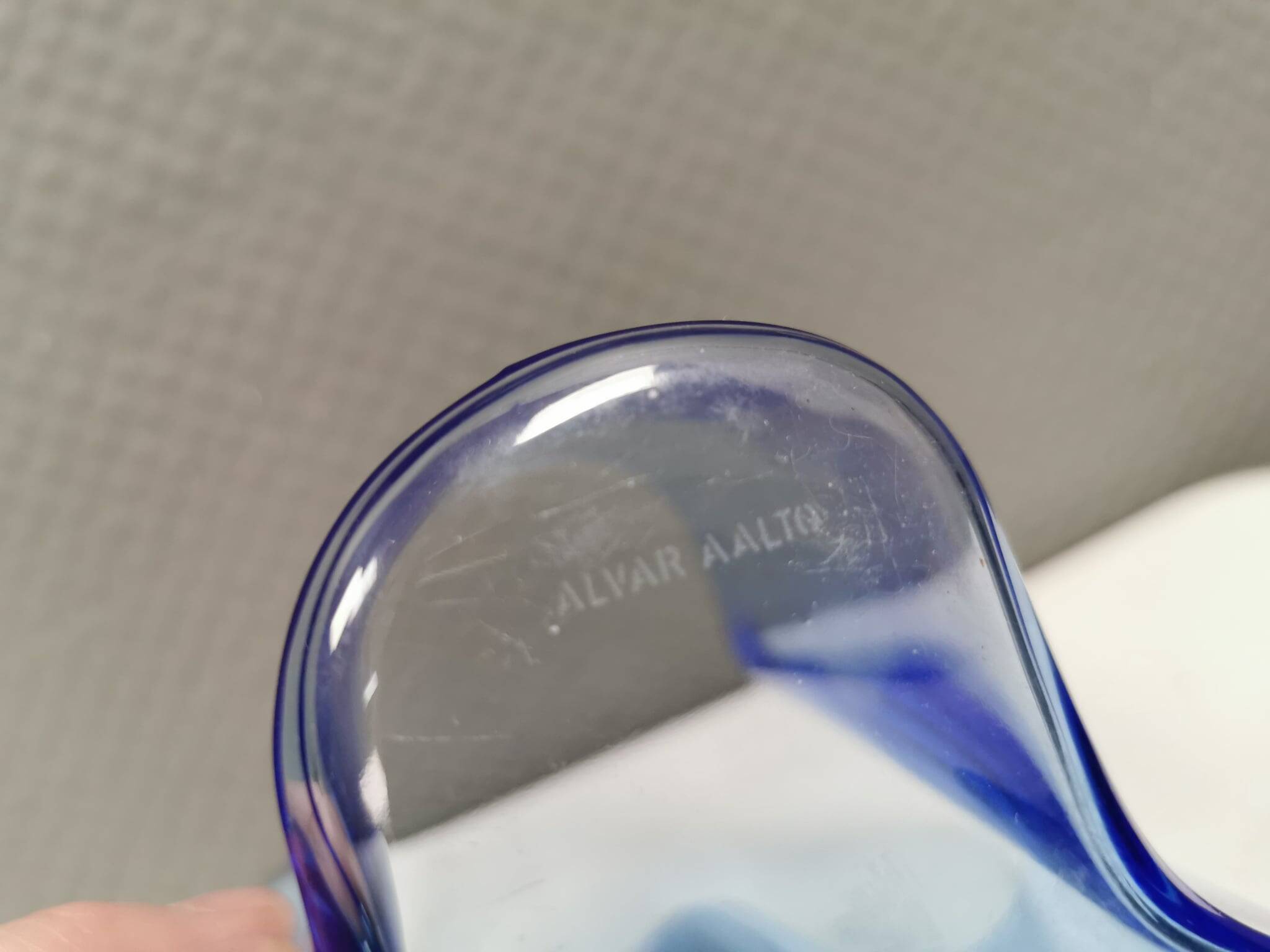 Stylish Alvar Aalto vase, Finland, estimated to be 1980-90s