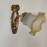 Ancienne applique murale en laiton doré  et tulipe en verre