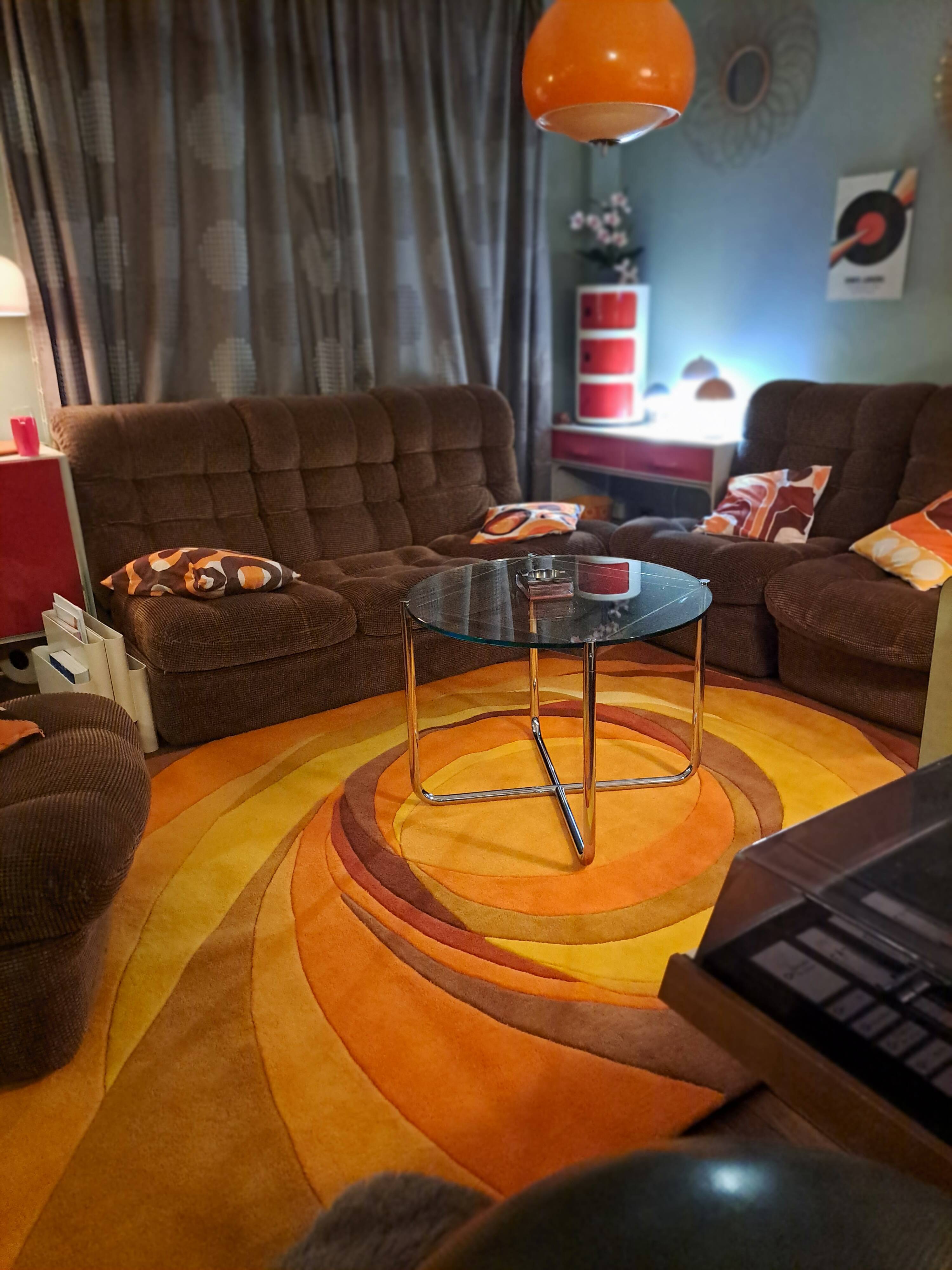 Van Der Rohe Italy Bauhaus' MR coffee table, occasional glass/chromed steel