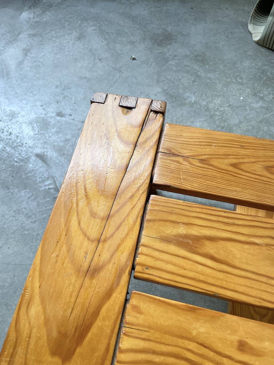 70s pine table regain