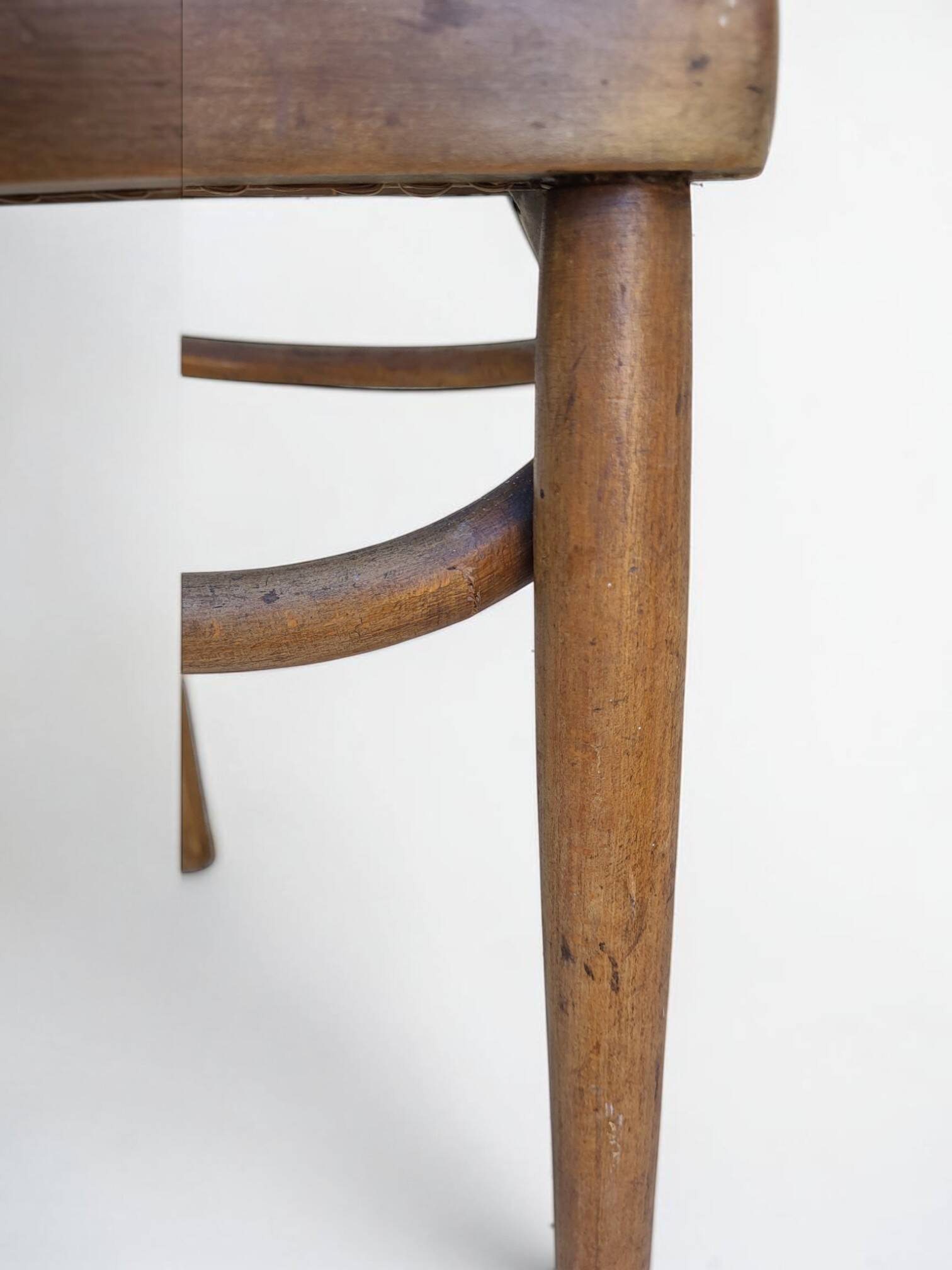 Chaise bistrot cannée