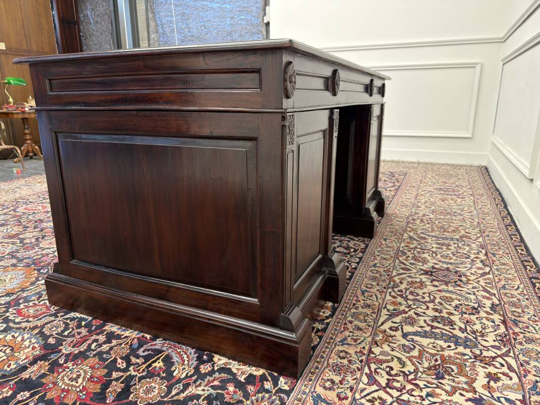 Classic English Chesterfield Desk