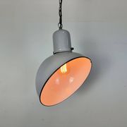 Lampe à suspension industrielle en émail gris, années 1960