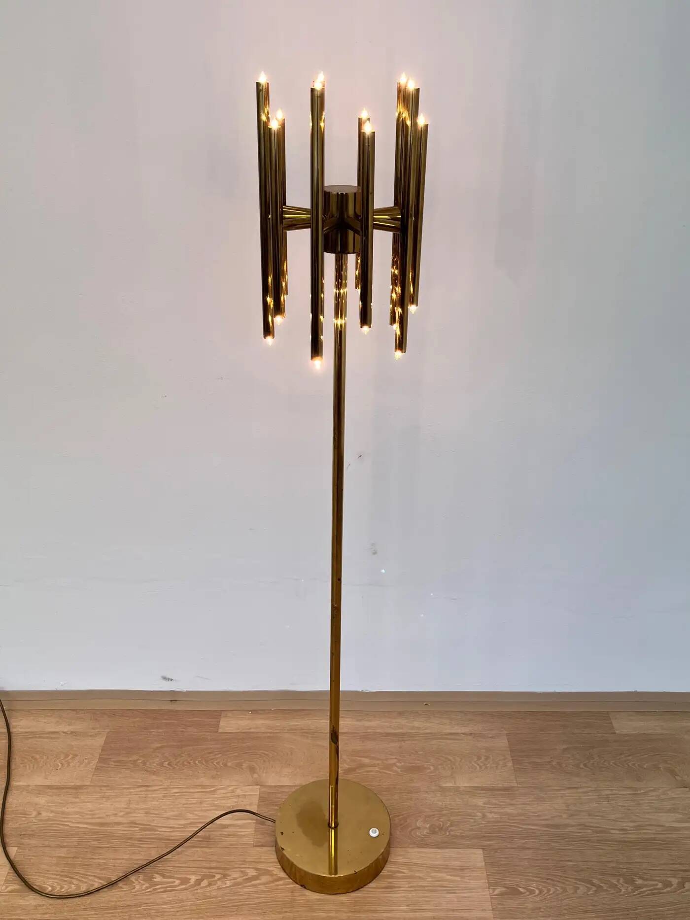 Mid-century design brass floor lamp, 1980s in style of Gaetano Sciolari