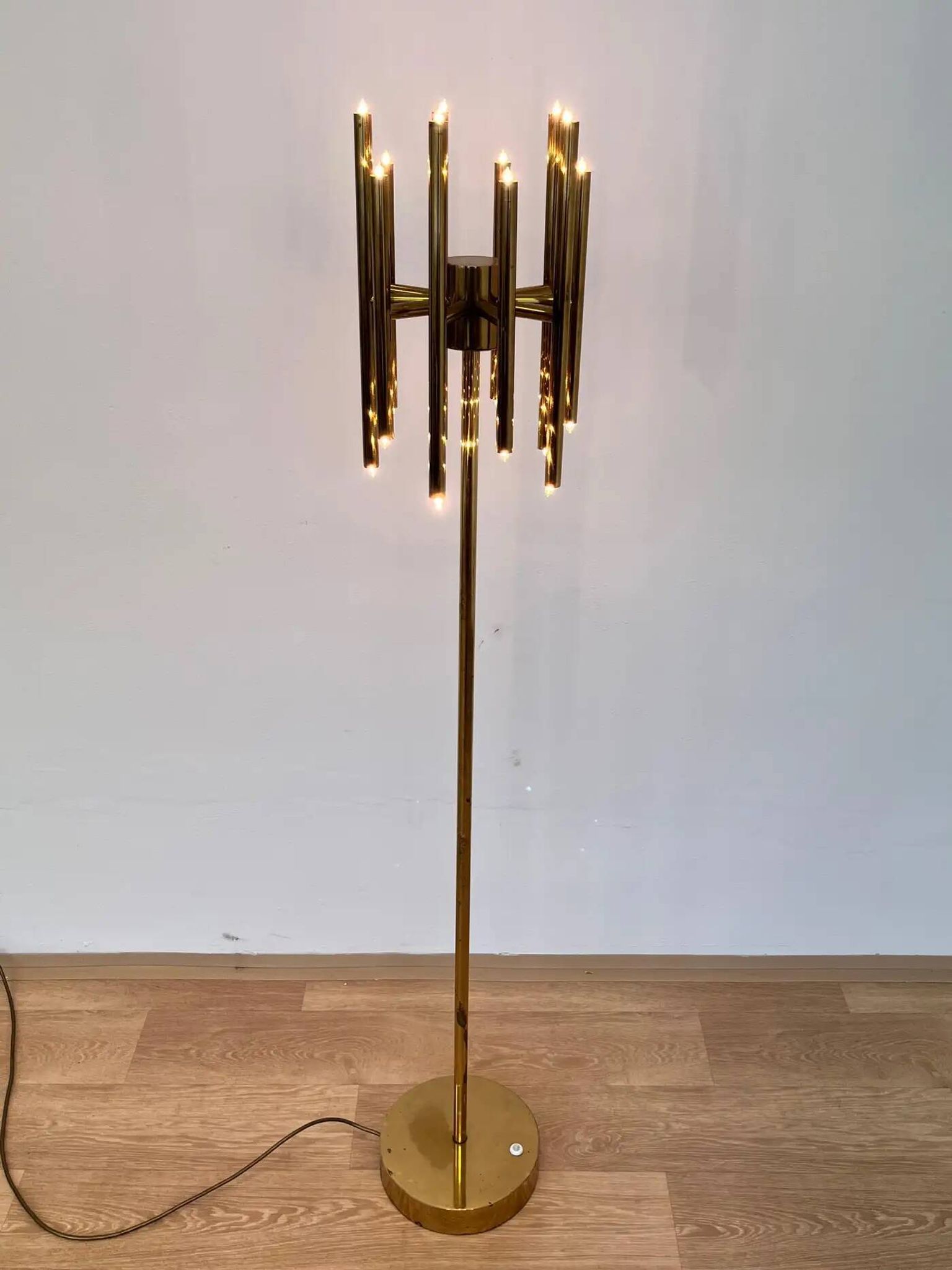 Mid-century design brass floor lamp, 1980s in style of Gaetano Sciolari