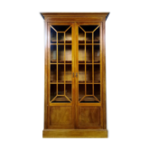 Bibliothèque anglaise en acajou et filets d’érable clair vers 1900-1930