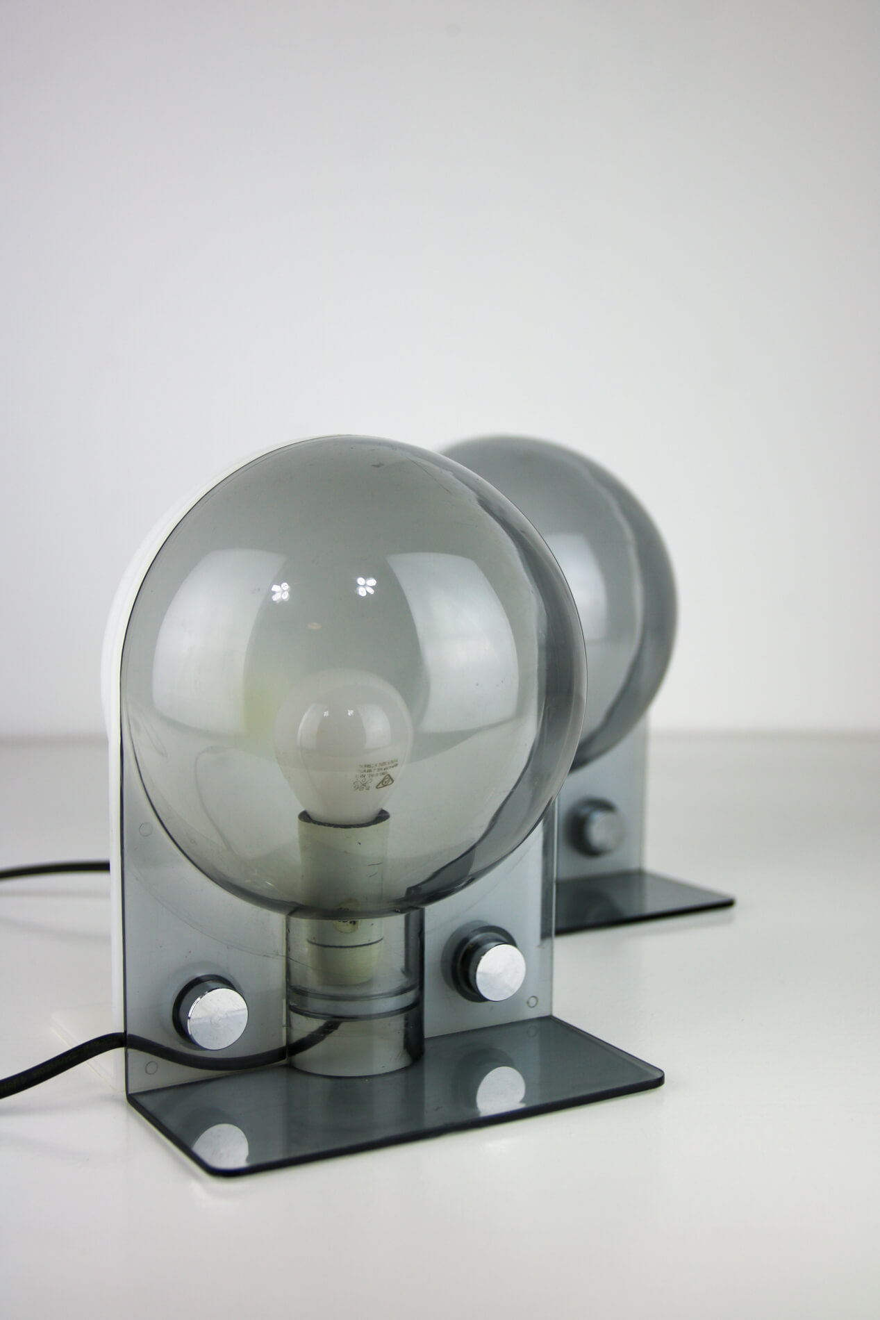 Lampe de table Sirio gris et blanc de Guzzini