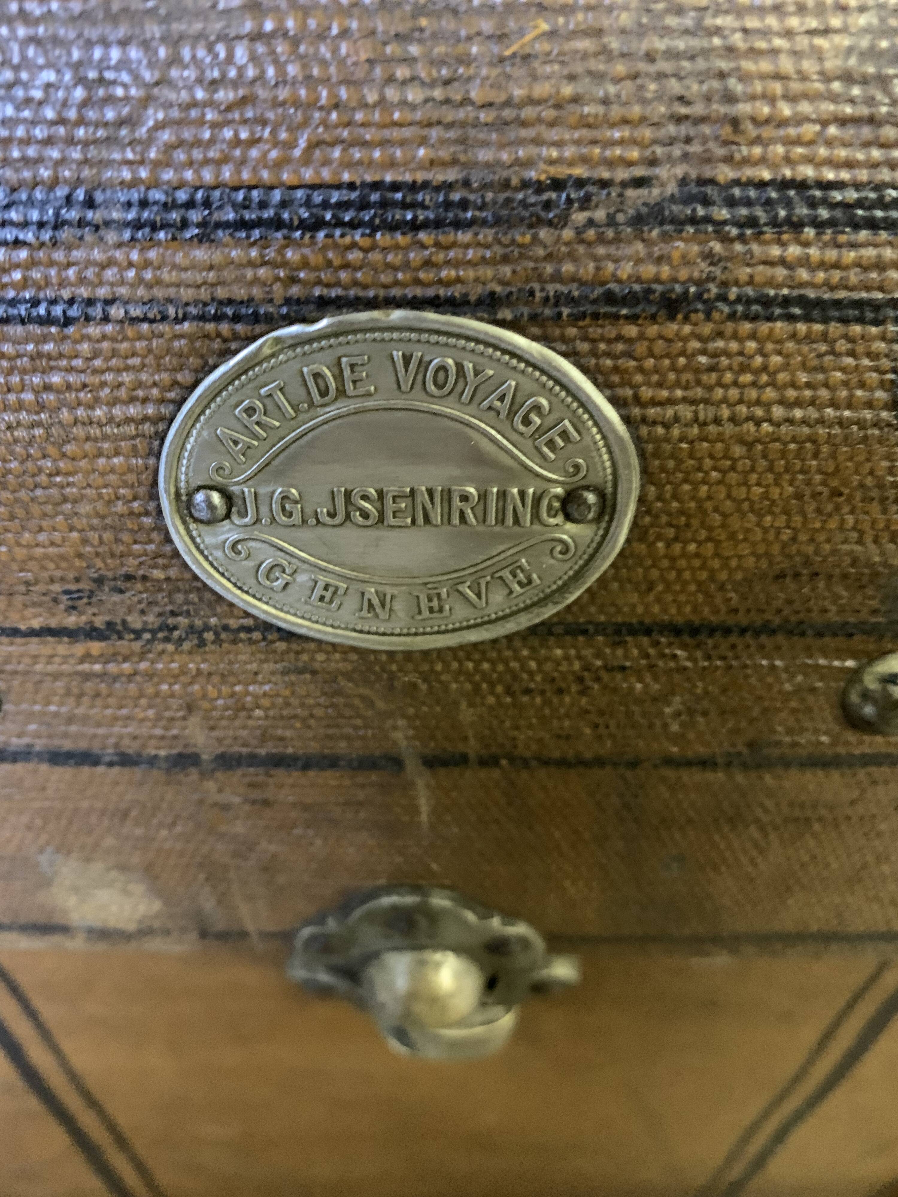 Travel trunk
