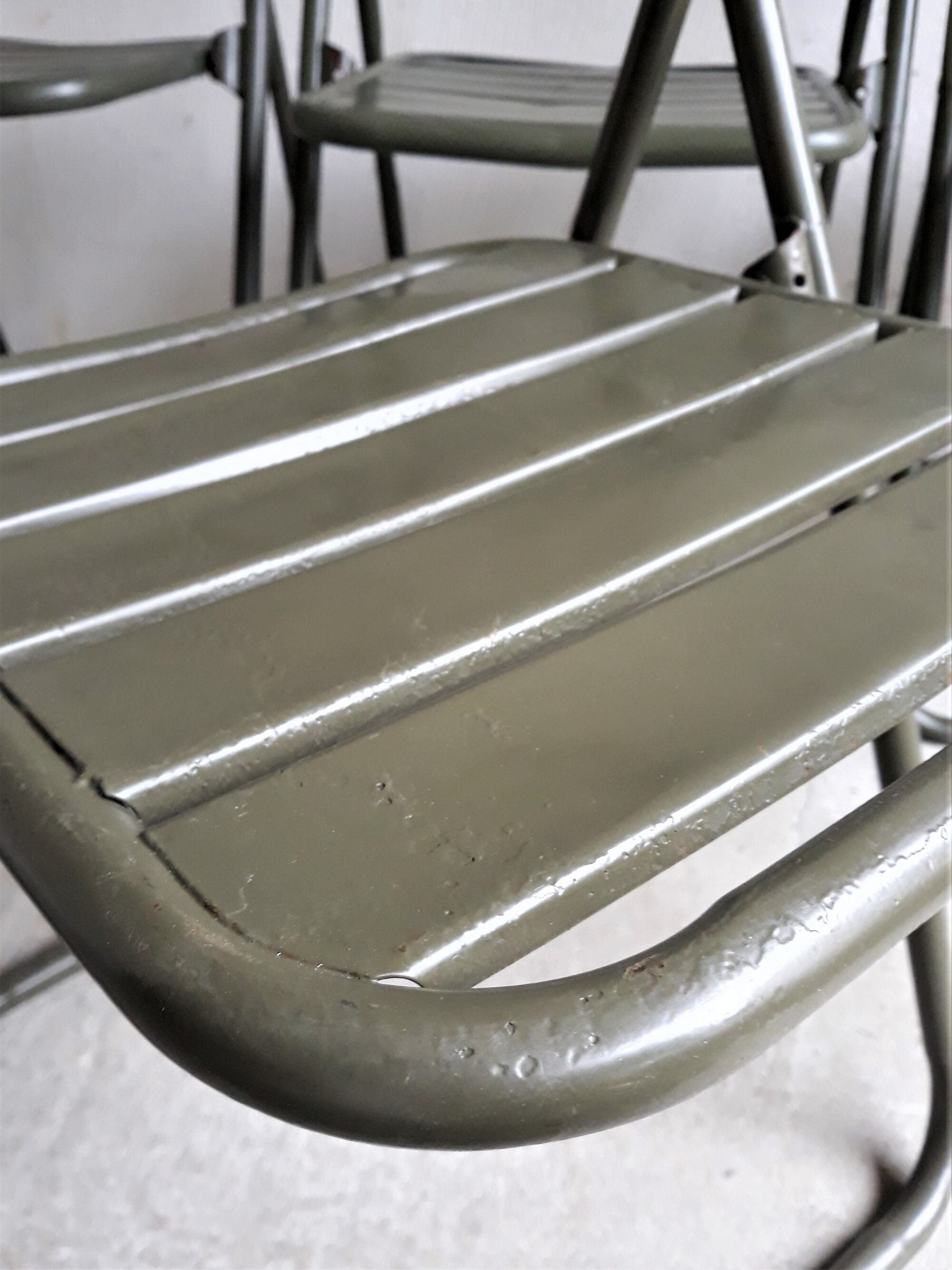 Series of 6 metal chairs Army khaki green / folding  Vintage