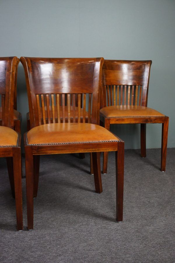 Set of 6 leather dining chairs