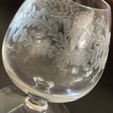Suite de 4 verres à cognac en cristal soufflés et taillés