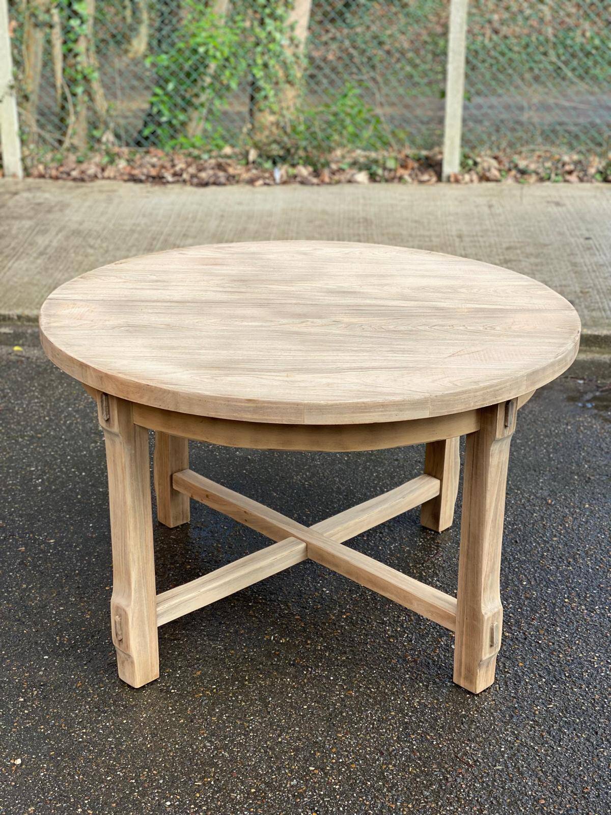 Table à manger de ferme ronde et extensible rénovée en chêne brut 160cm