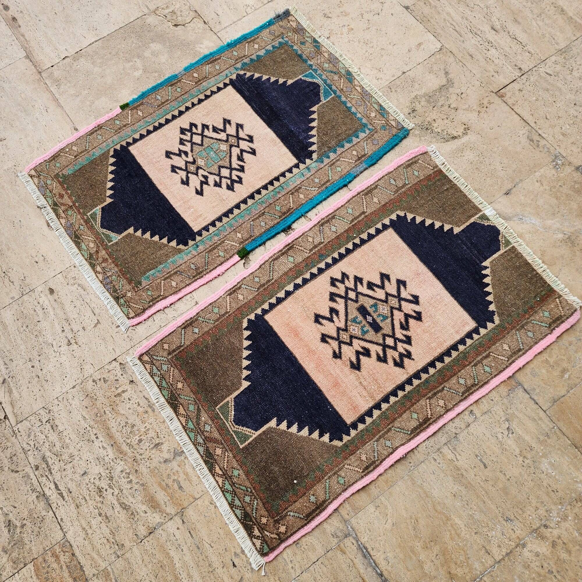 Set of 2 vintage handmade Turkish rugs 51x82 cm