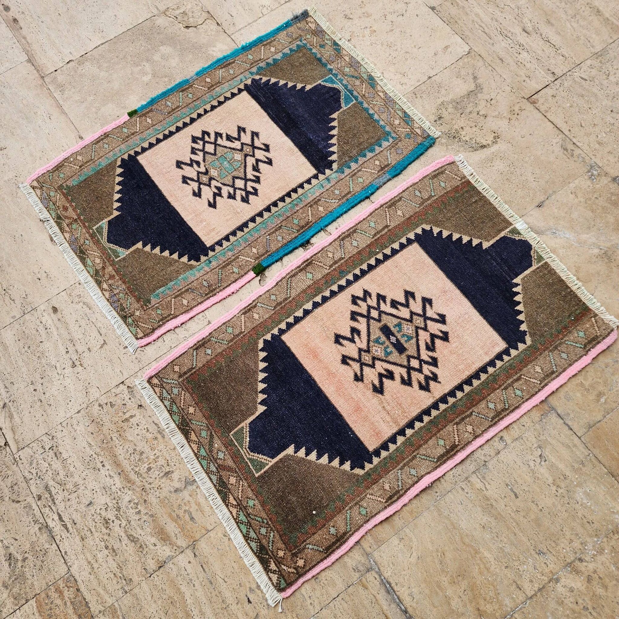 Set of 2 vintage handmade Turkish rugs 51x82 cm