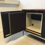 Row with refrigerator and on marble to Florence Knoll 1961