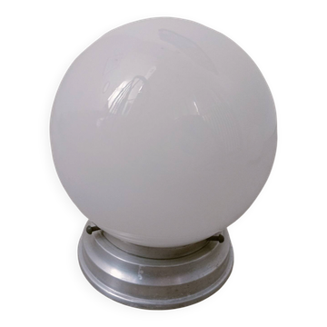 Applique, plafonnier boule opaline Art Déco