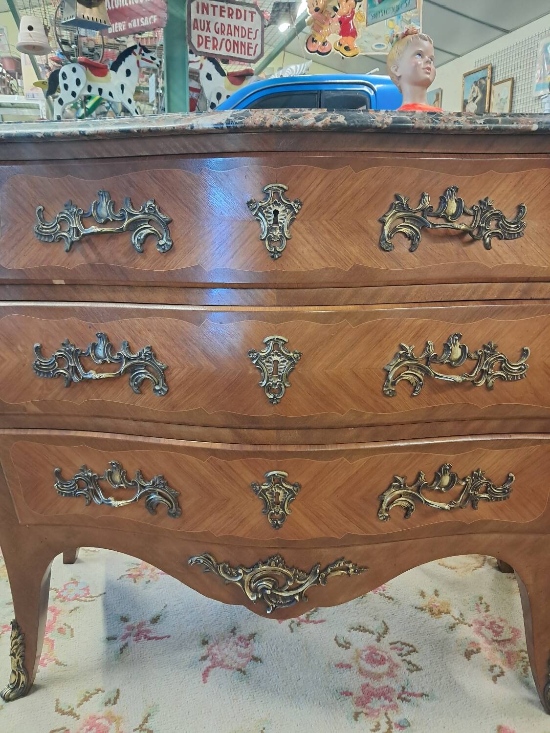 Louis XV style curved chest of drawers