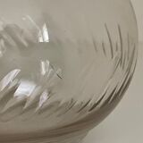 Carafe boule en cristal ciselé ancienne